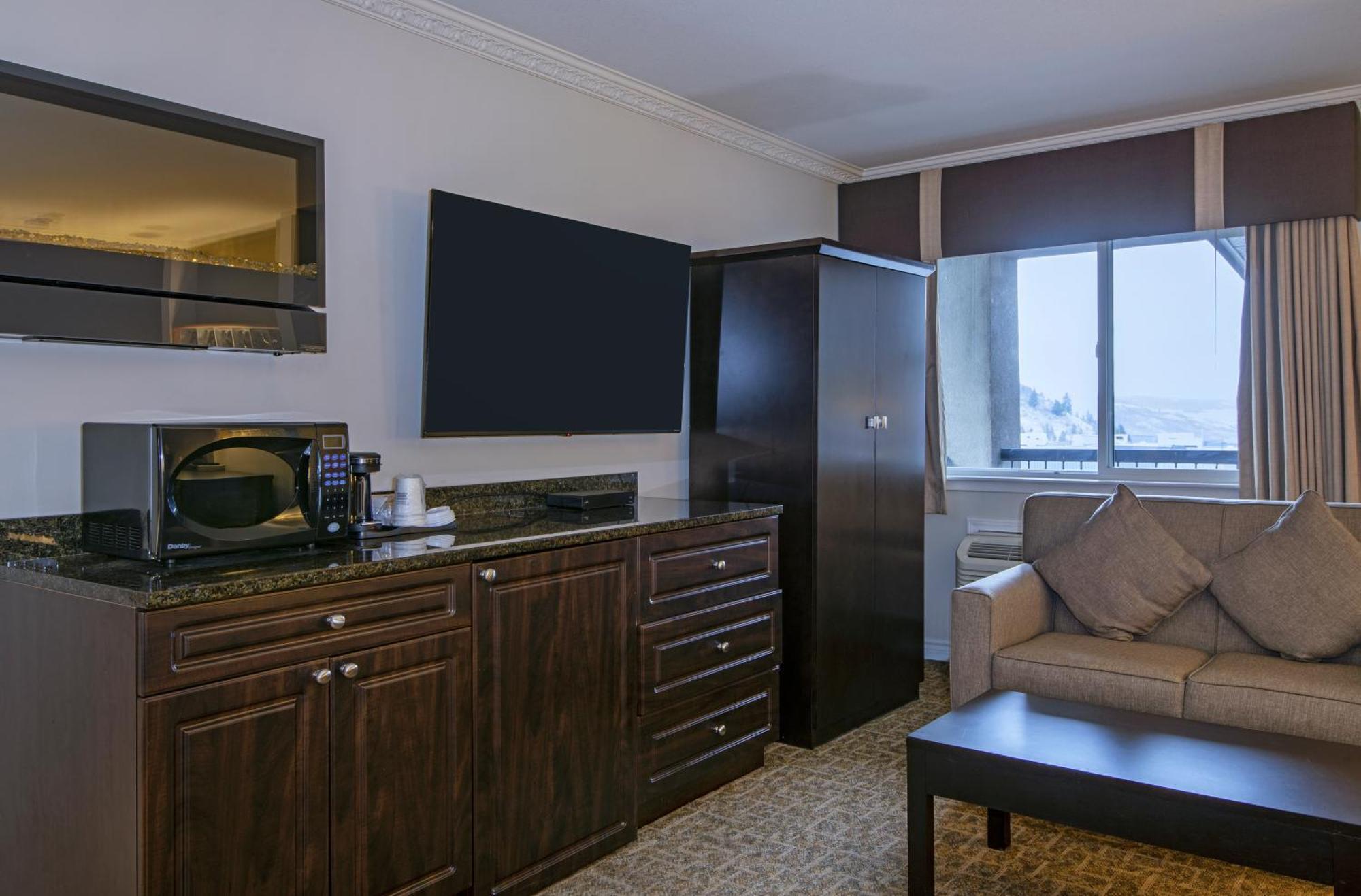 Travelodge By Wyndham Kamloops Mountview Zewnętrze zdjęcie