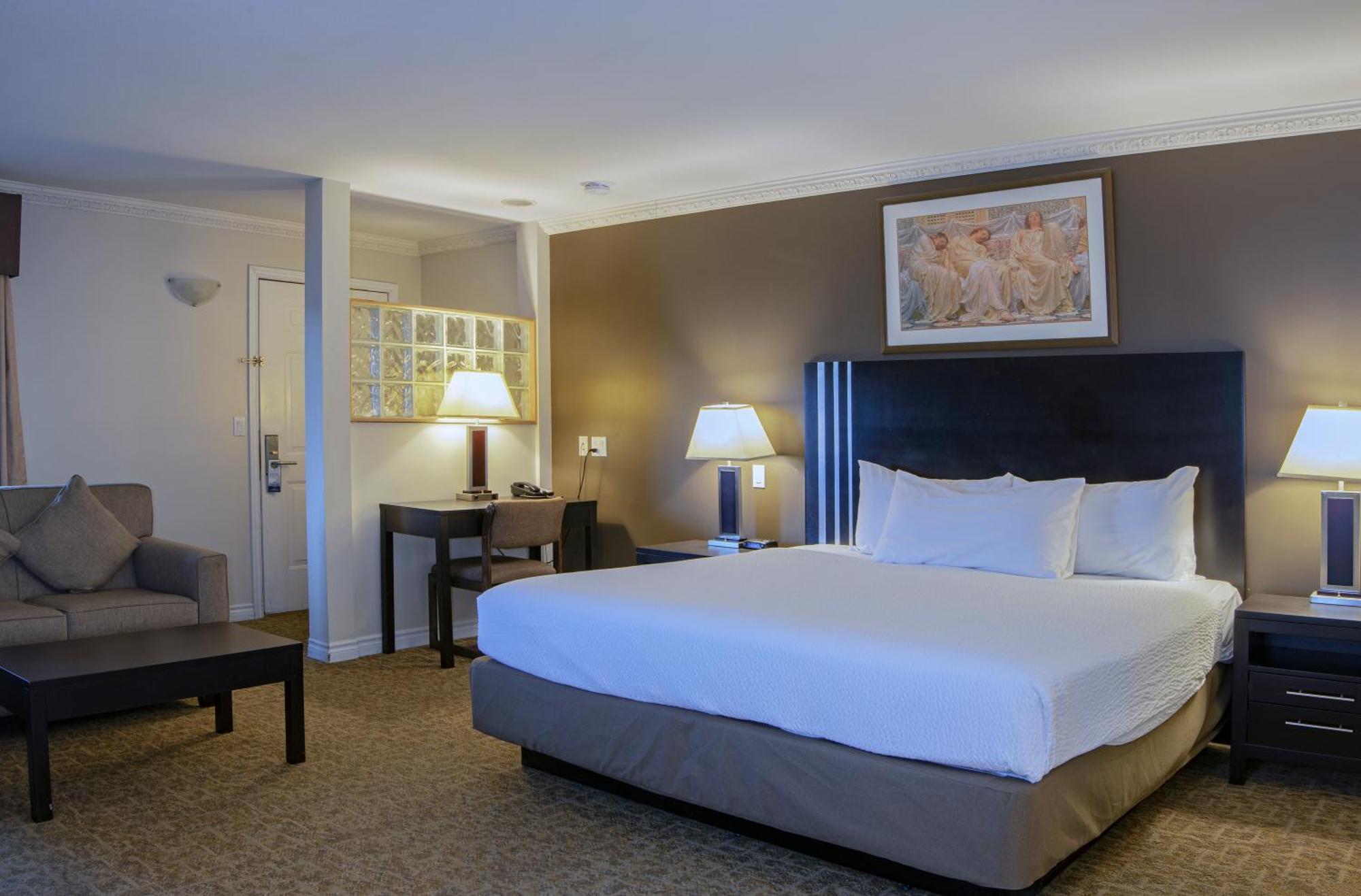 Travelodge By Wyndham Kamloops Mountview Zewnętrze zdjęcie