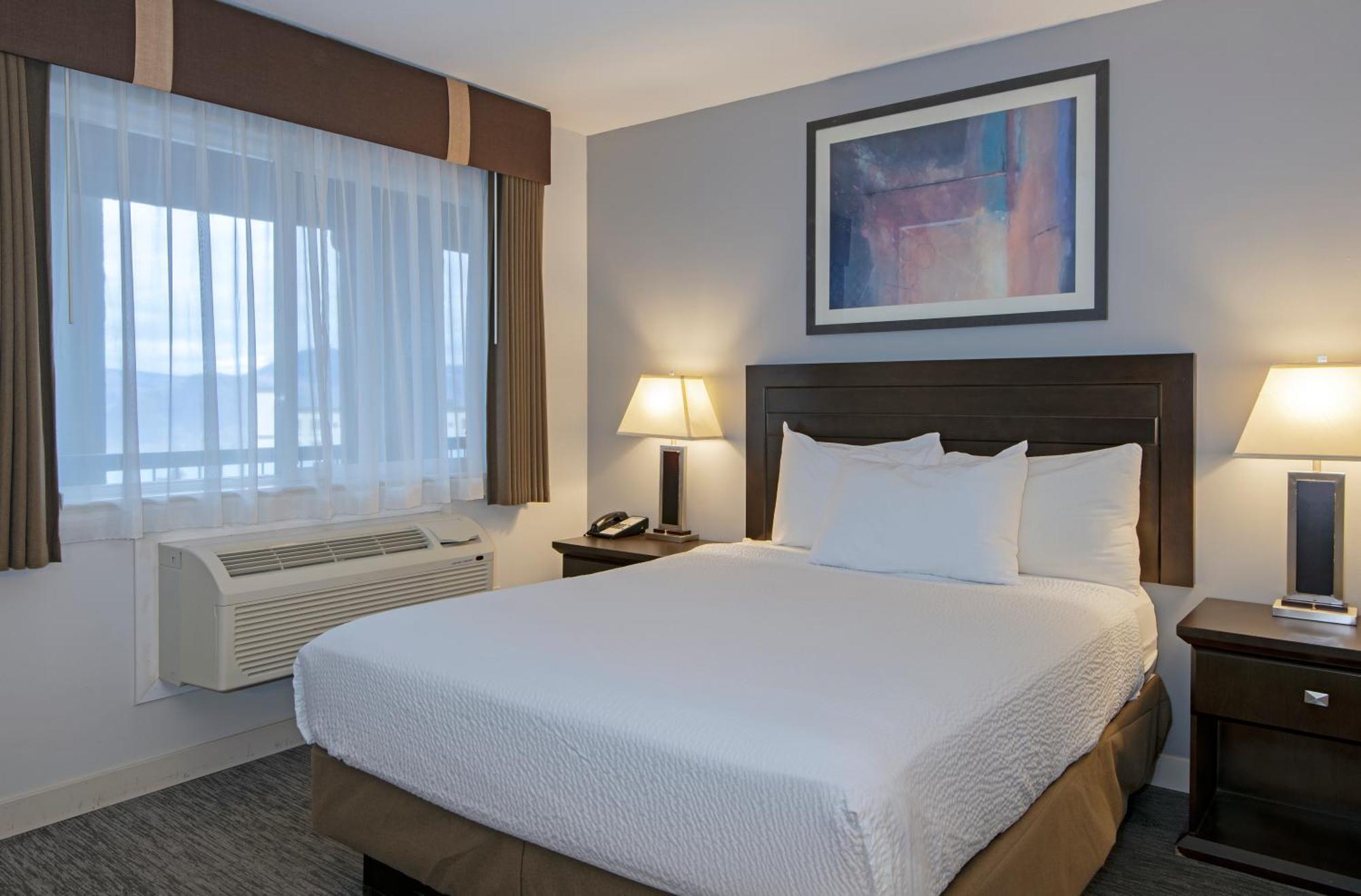 Travelodge By Wyndham Kamloops Mountview Zewnętrze zdjęcie