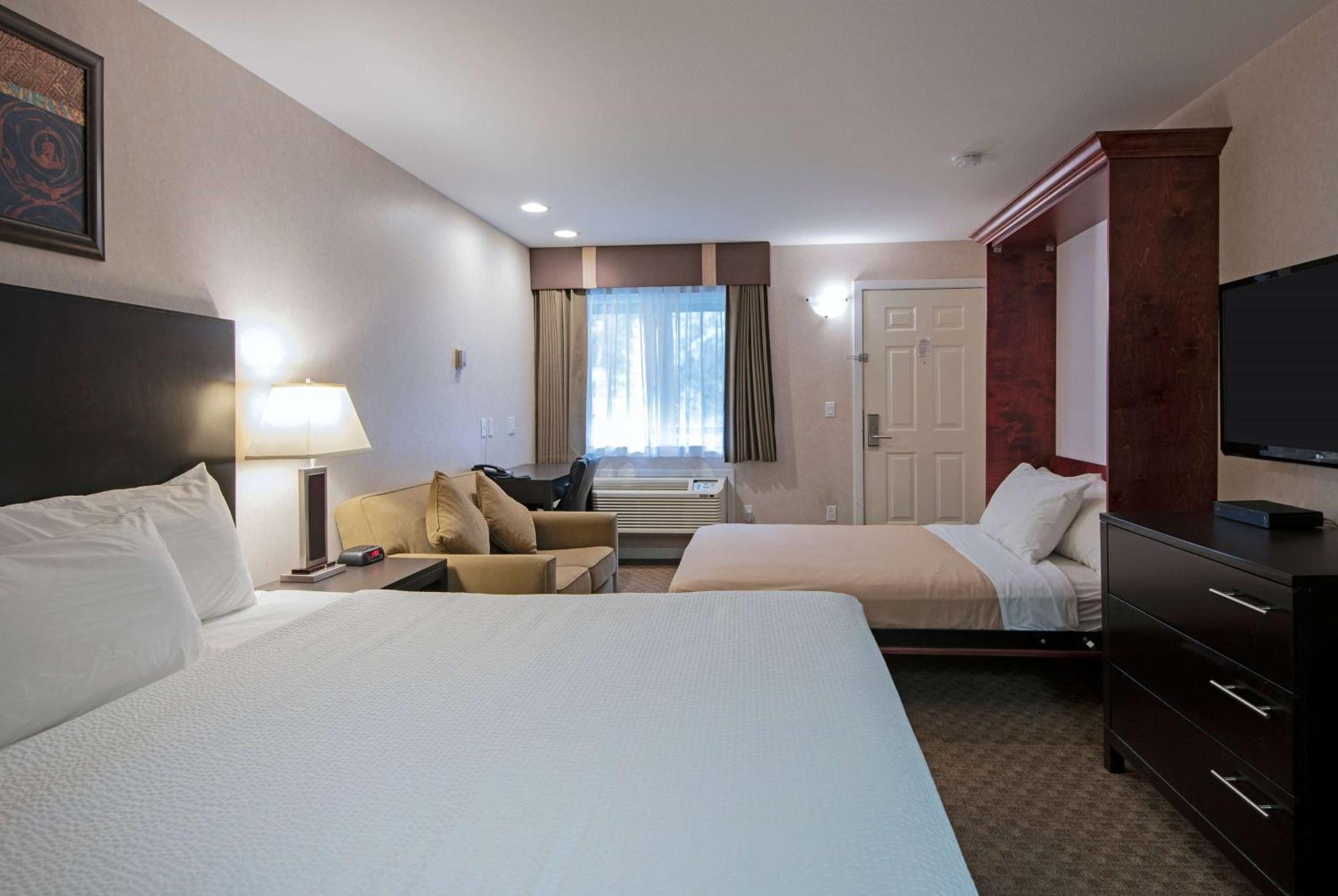 Travelodge By Wyndham Kamloops Mountview Zewnętrze zdjęcie