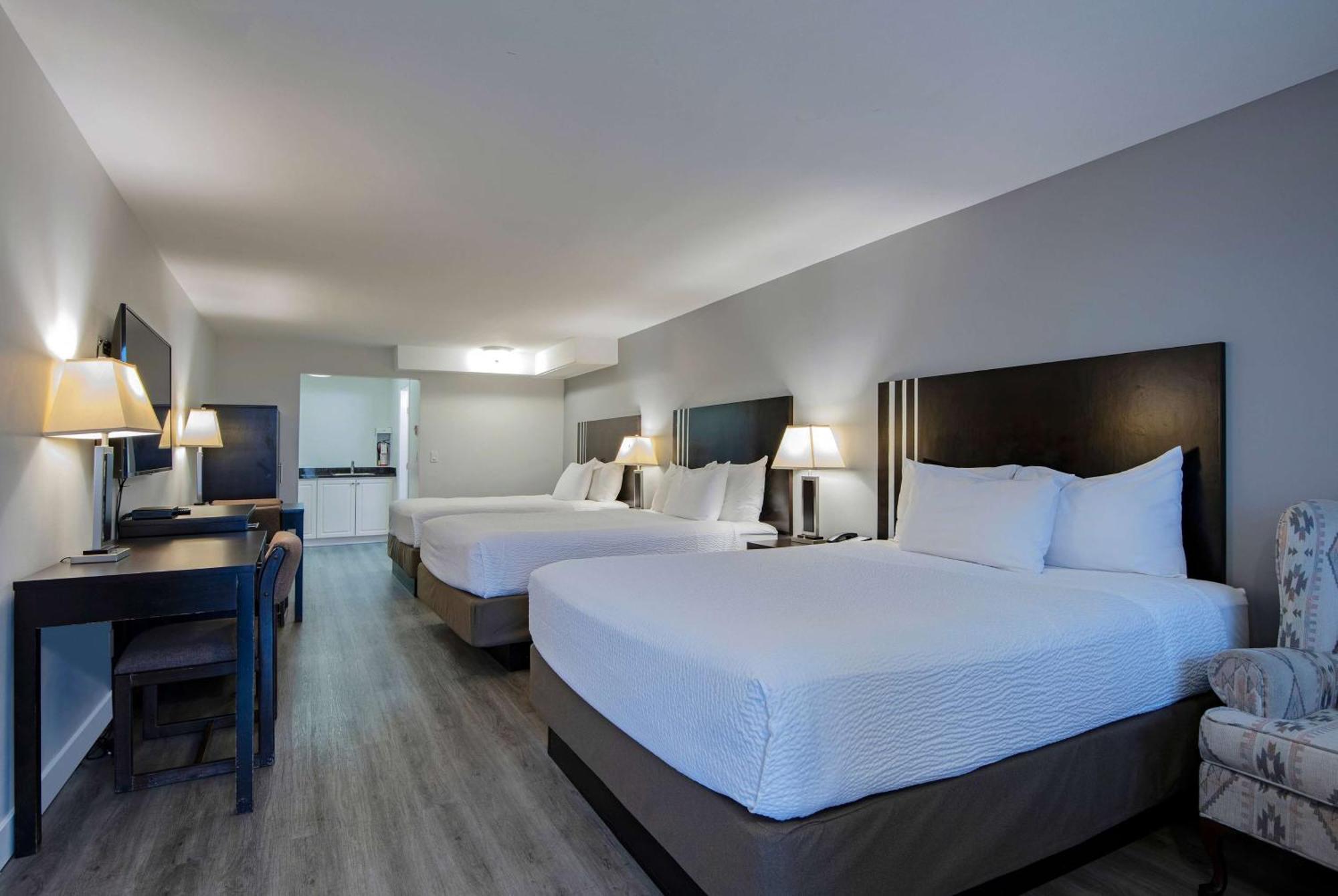 Travelodge By Wyndham Kamloops Mountview Zewnętrze zdjęcie